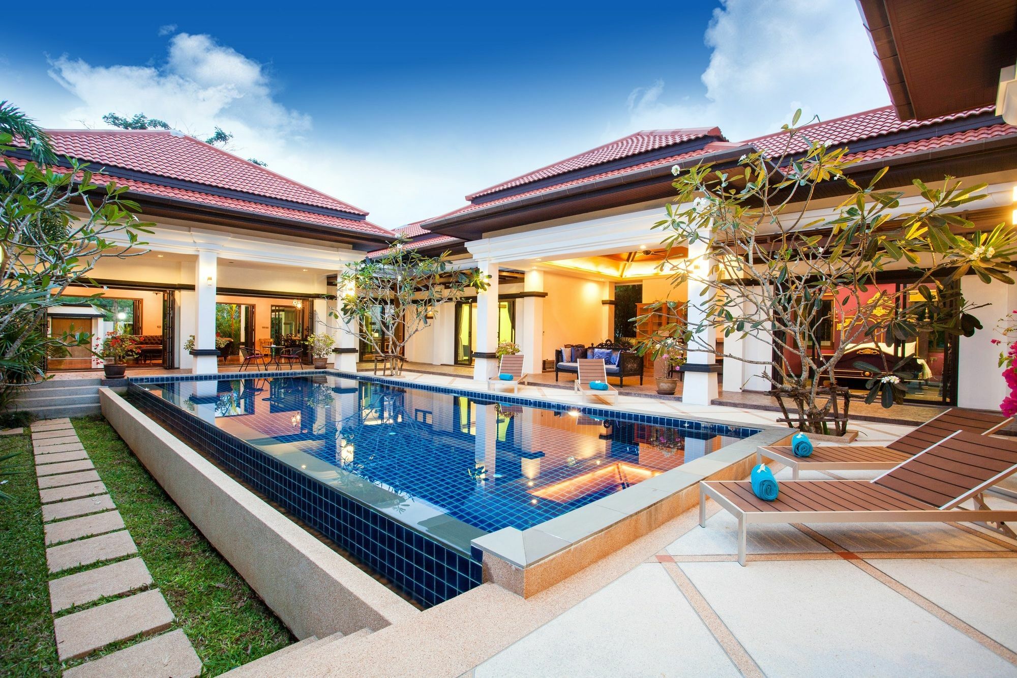 Jewels Villas Phuket Bãi biển Surin Ngoại thất bức ảnh